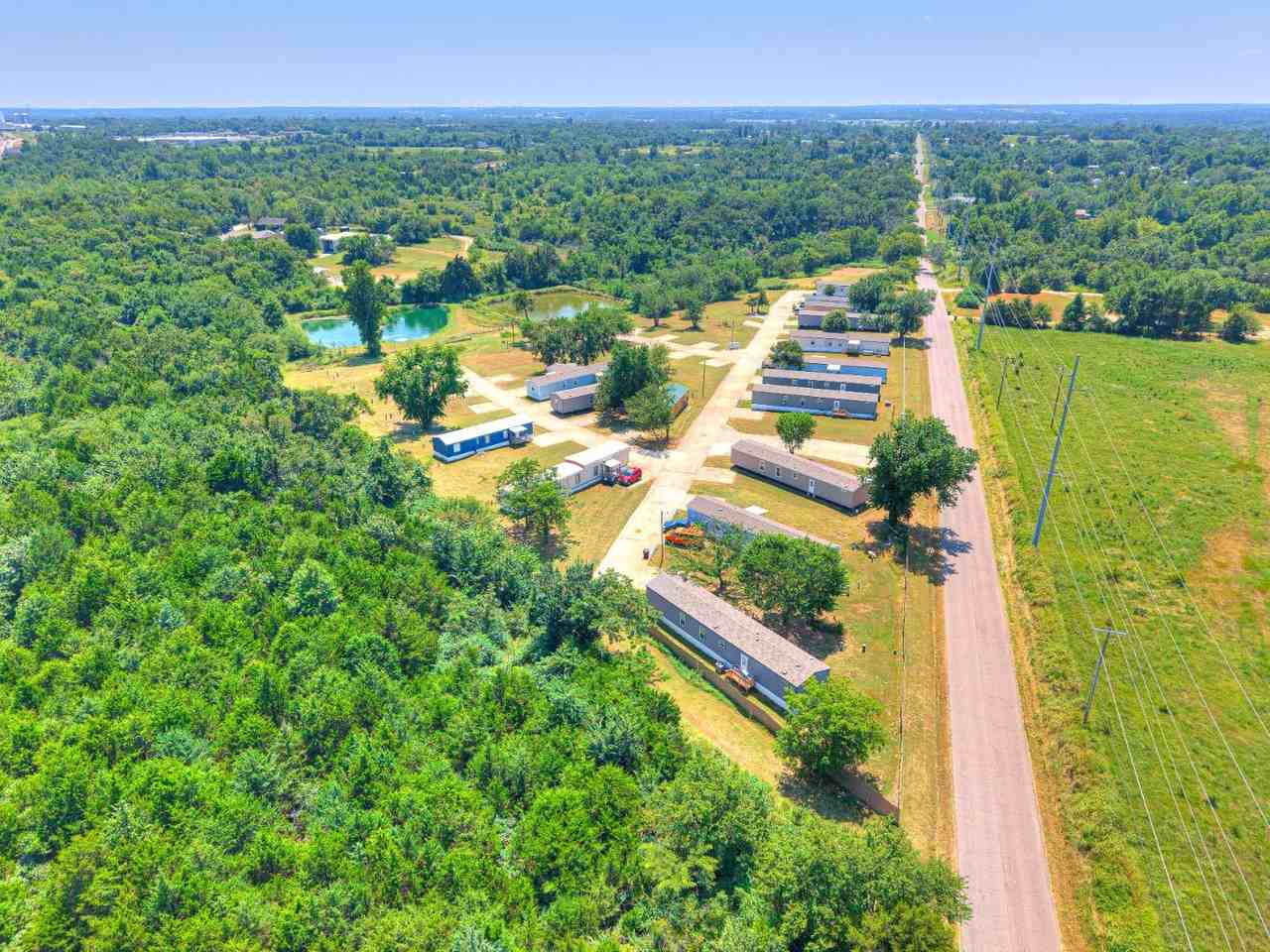 801 North Leo Street - Photo 4 of 10