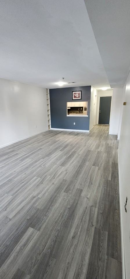 113 Cluff Crossing Rd #26 - Photo 2 of 9