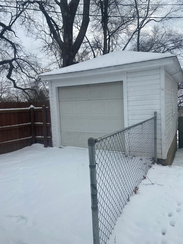 757 Lawrence St #1 - Photo 3 of 16