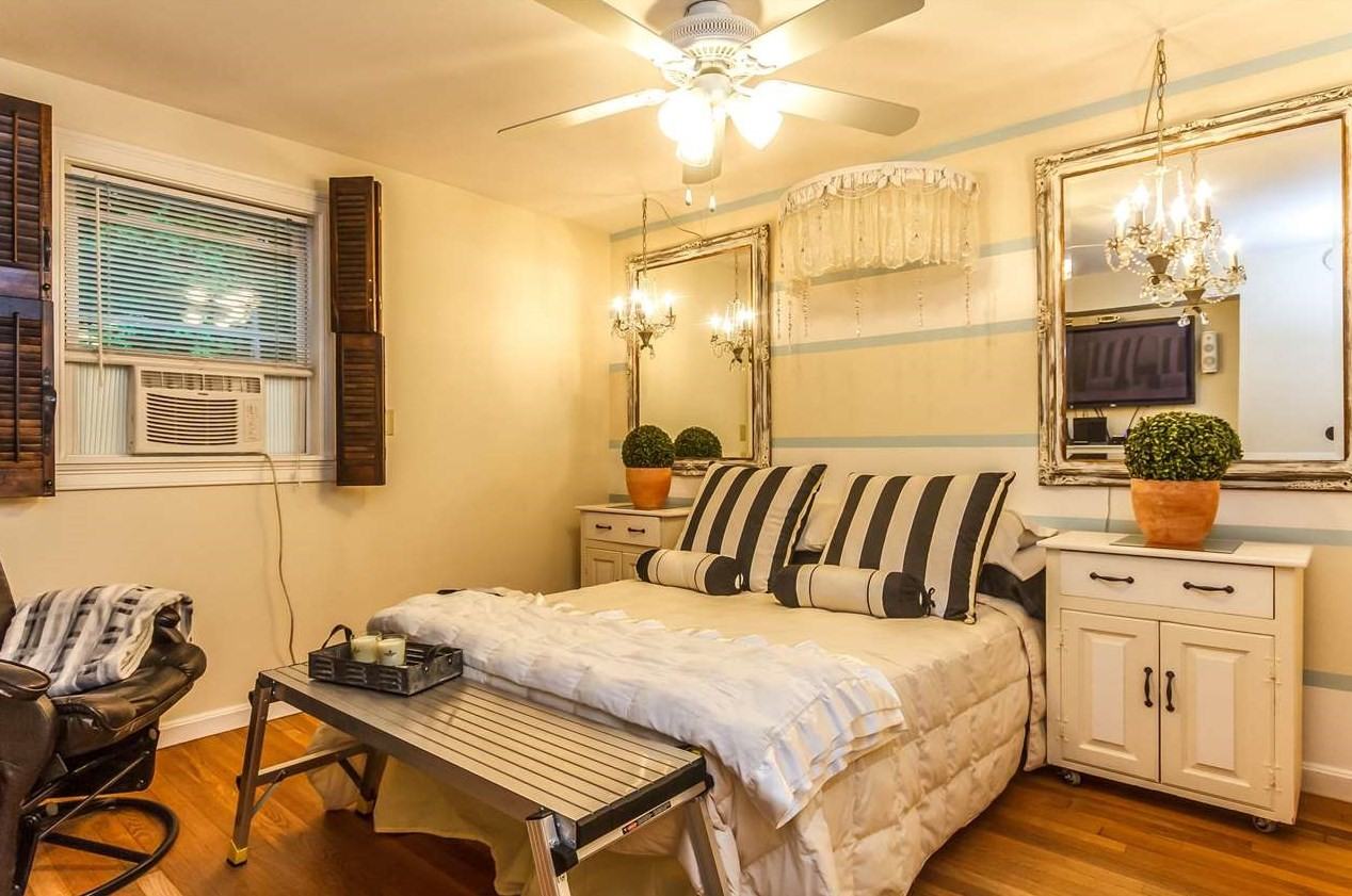 402 S Main St #1 - Photo 3 of 8