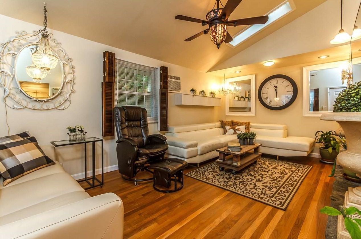 402 S Main St #1 - Photo 4 of 8