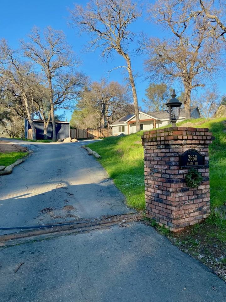 3668 Aileen Way #NA - Photo 2 of 34