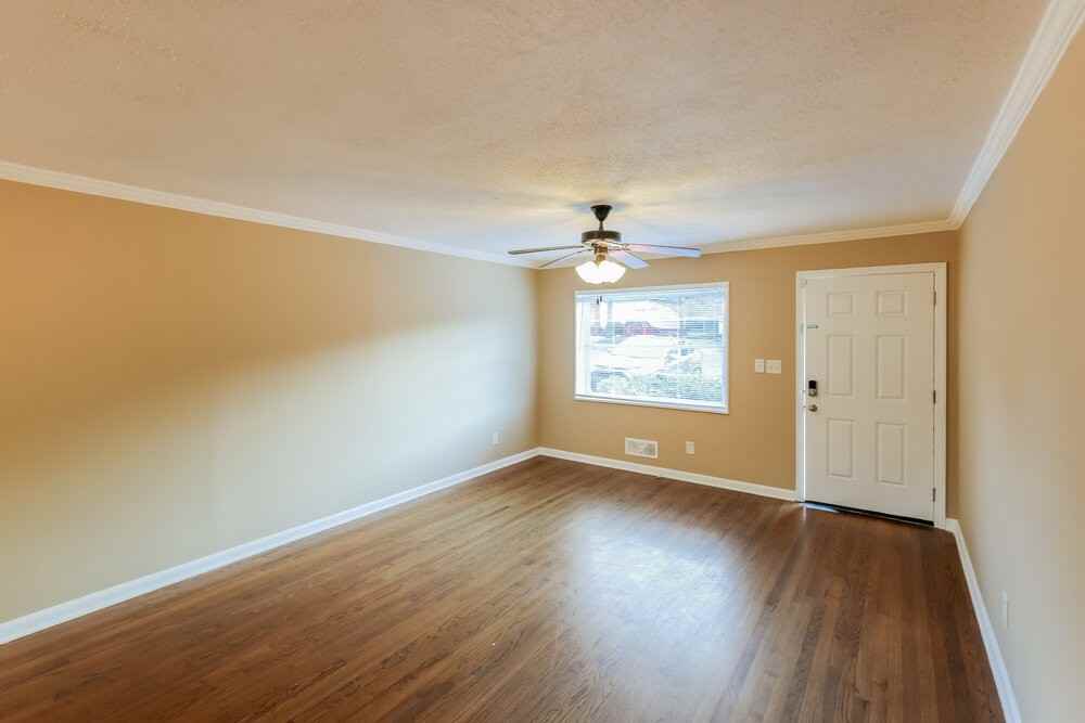 9601 Red Lane Dr - Photo 6 of 19