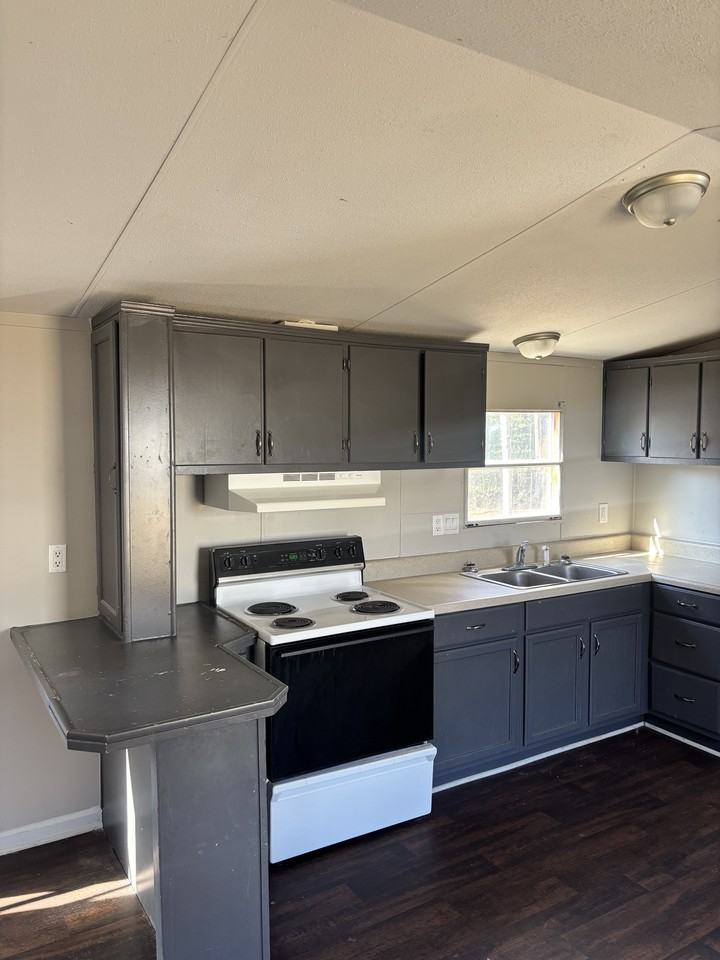 180 Cassidy Ln #1 - Photo 3 of 11