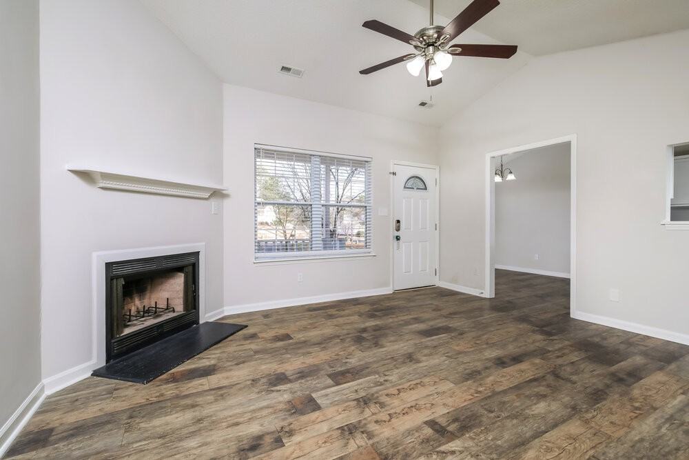 746 Brewers Glynn Ct - Photo 5 of 16