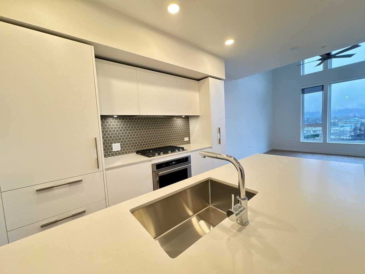 1500 Scott Crescent #613 - Photo 3 of 37