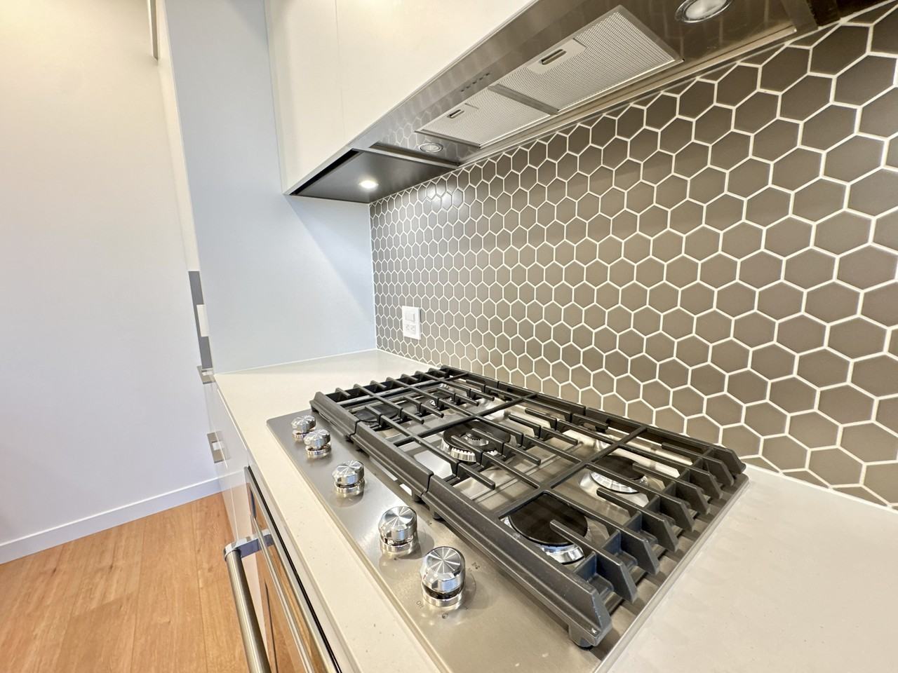 1500 Scott Crescent #613 - Photo 7 of 37