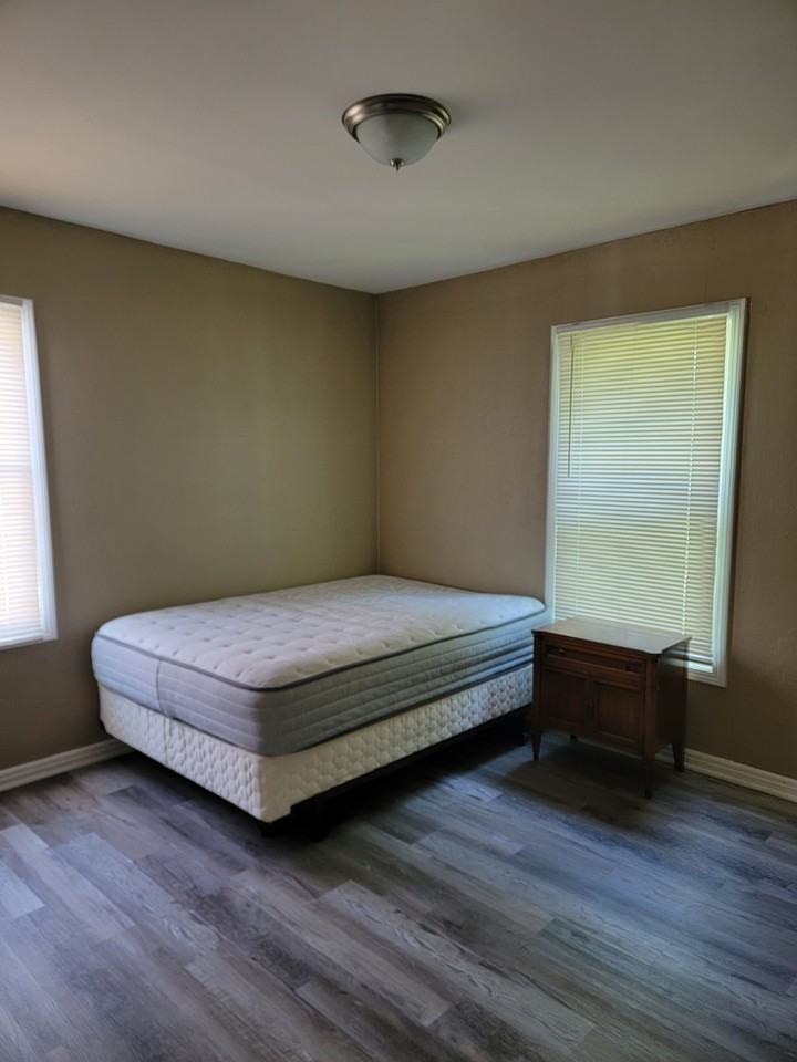 857 Nassau Dr #NA - Photo 3 of 10