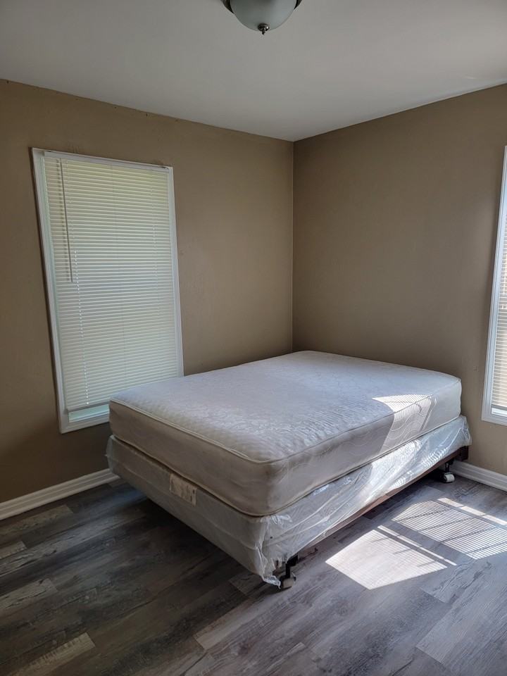 857 Nassau Dr #NA - Photo 4 of 10