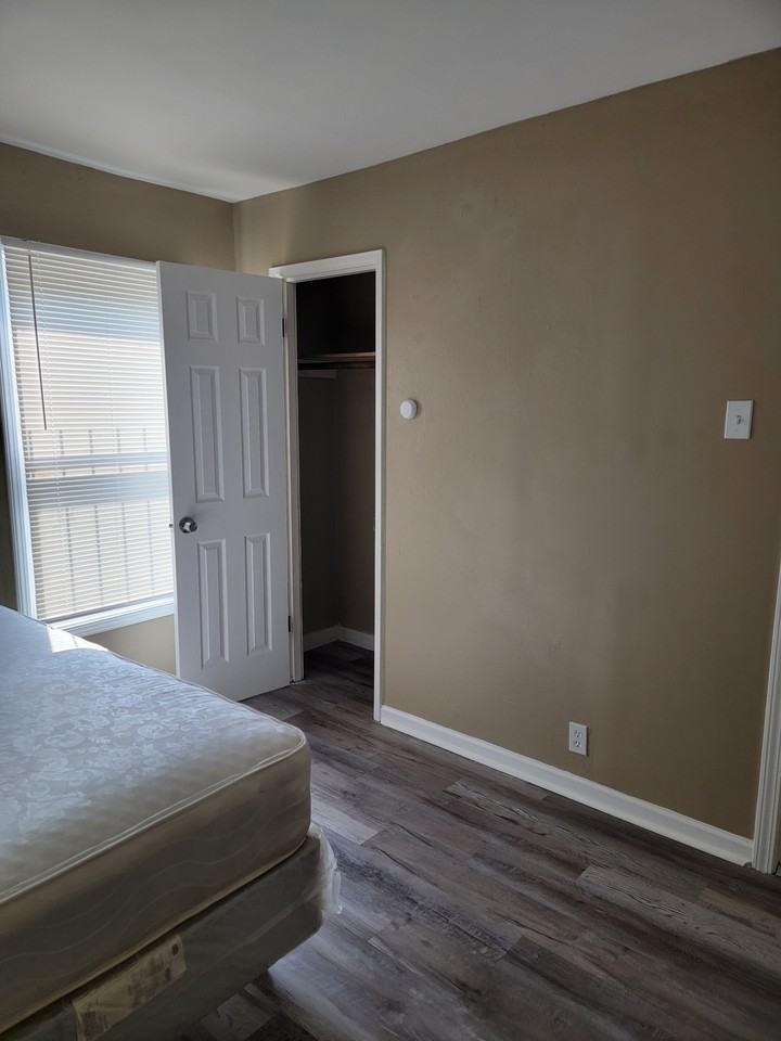 857 Nassau Dr #NA - Photo 6 of 10