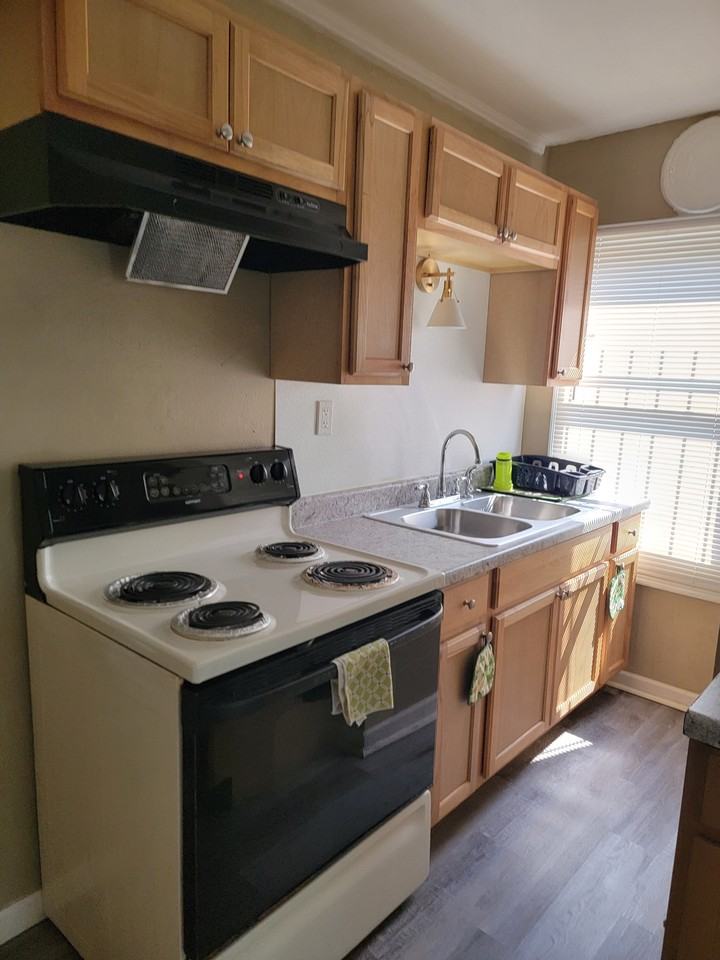 857 Nassau Dr #NA - Photo 7 of 10