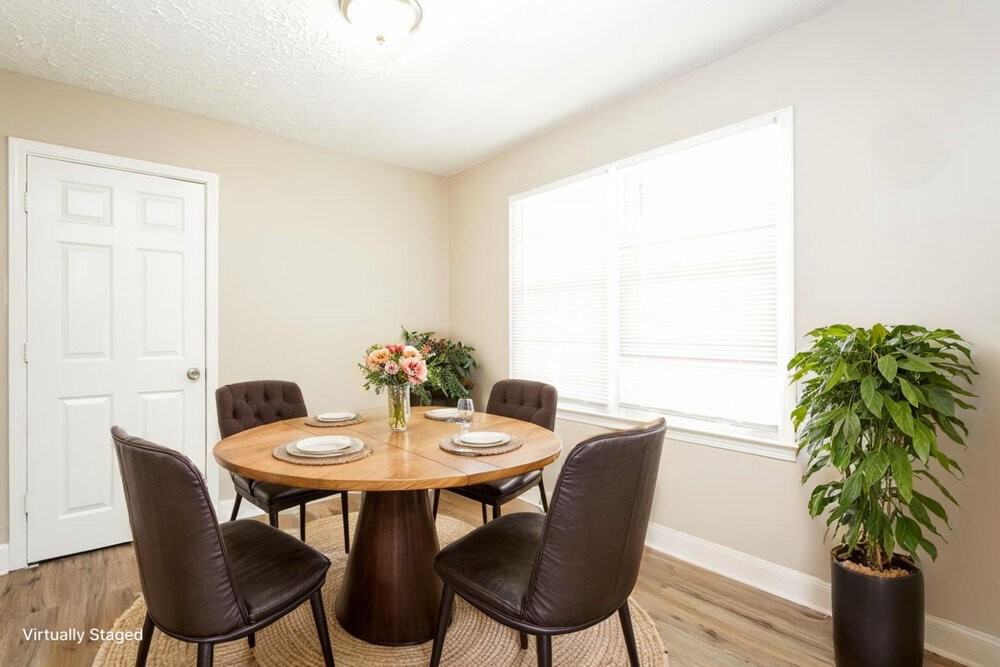 1752 Enid Dr - Photo 7 of 19