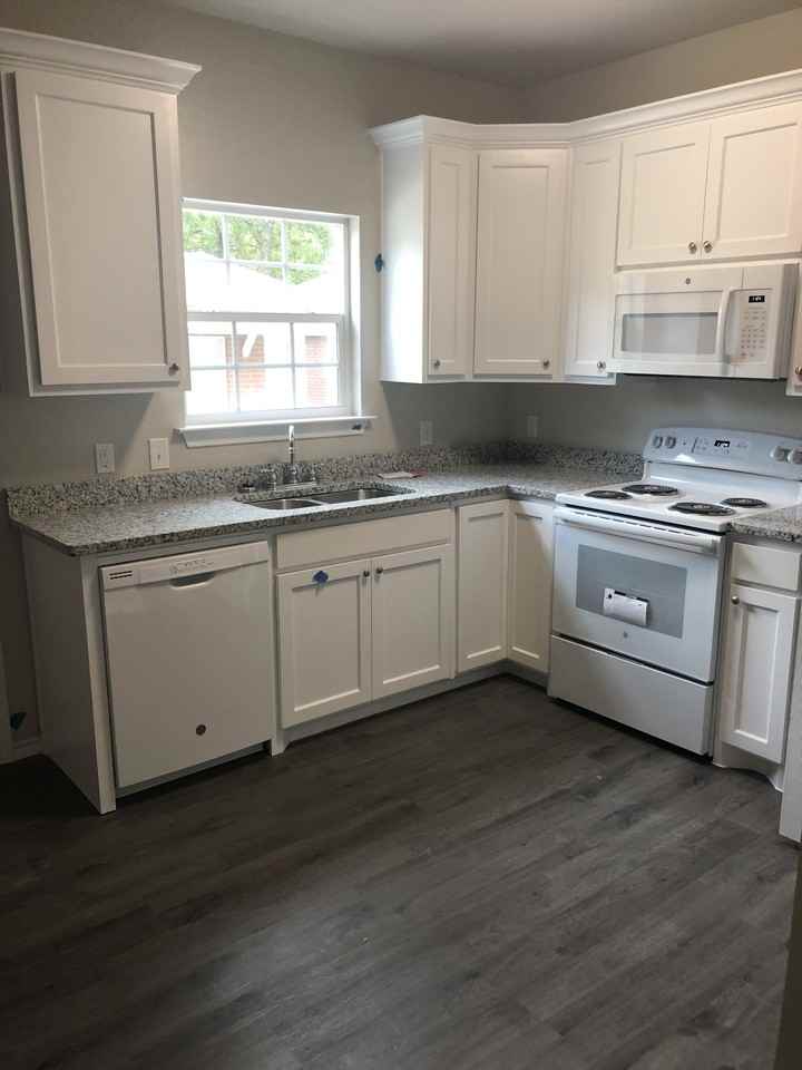 223 S Buffalo Ave Apt C #1 - Photo 7 of 10