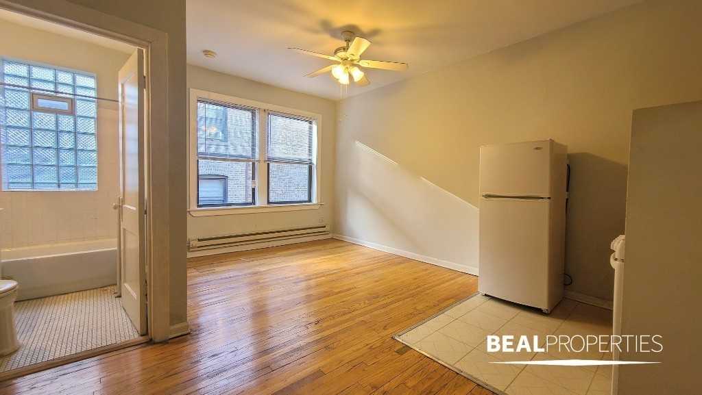 1050 W George St - Photo 2 of 6