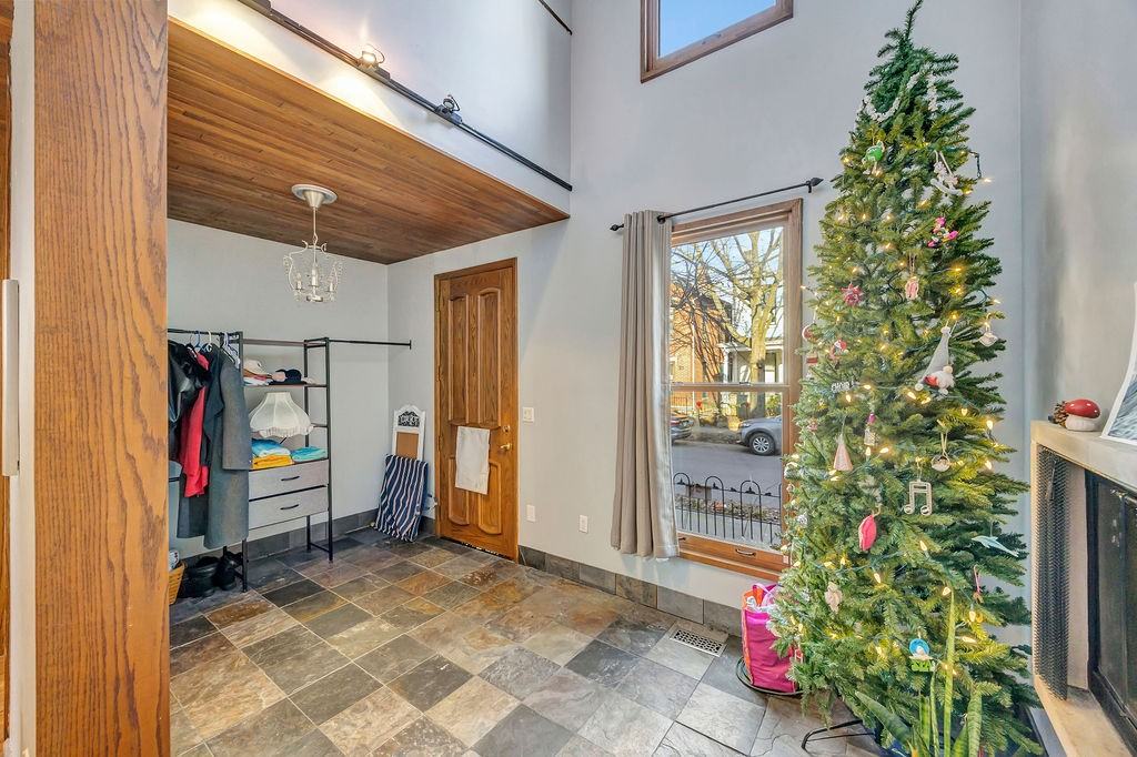 34 Green St #NA - Photo 3 of 18