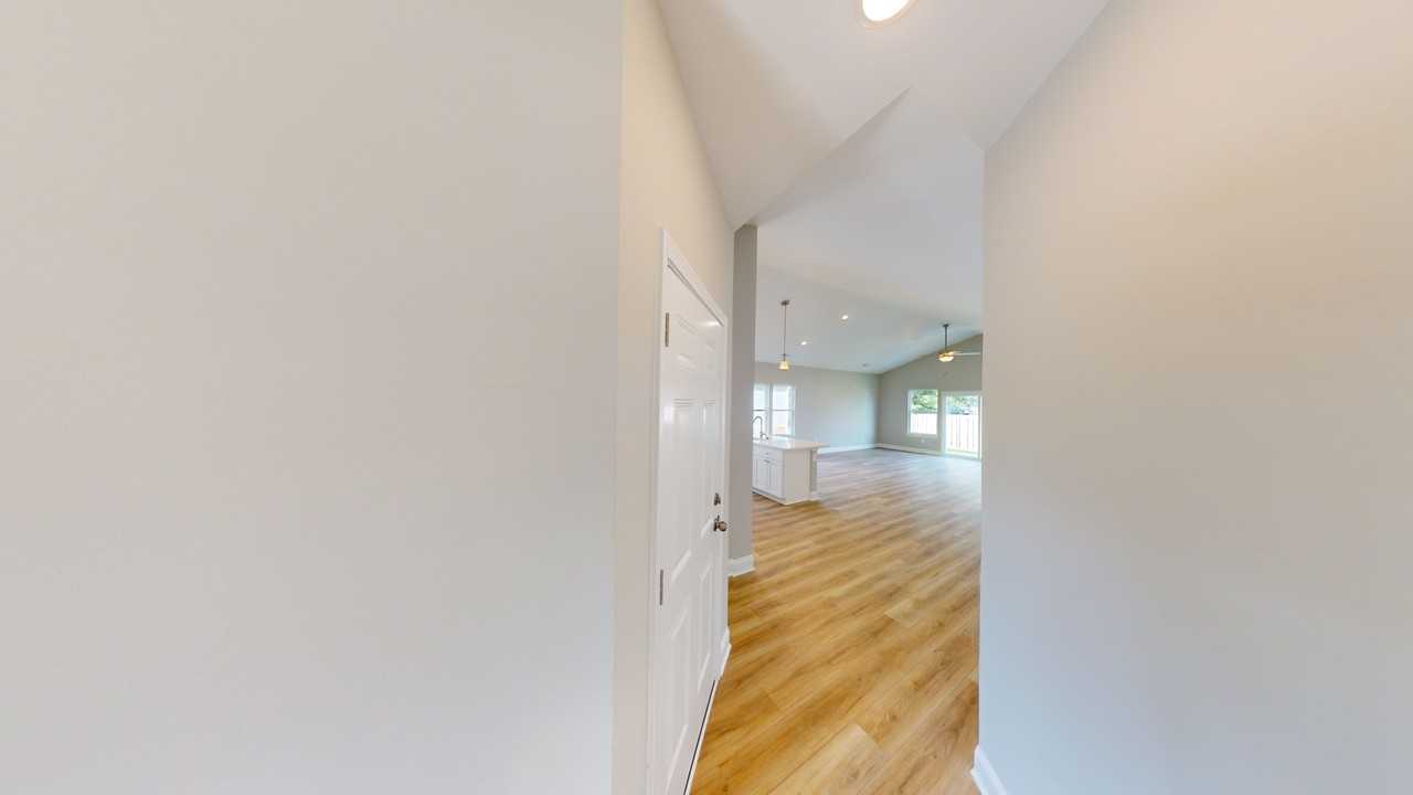 1012 Moen Loop - Photo 3 of 22