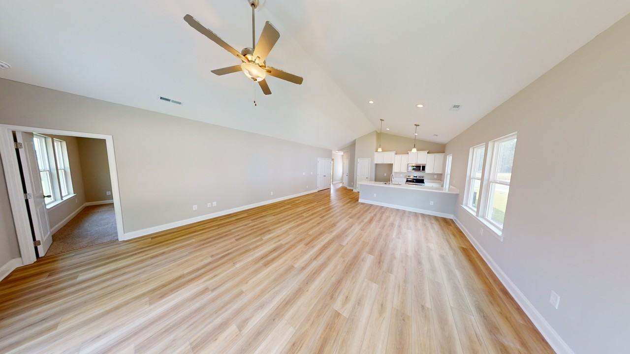 1012 Moen Loop - Photo 4 of 22