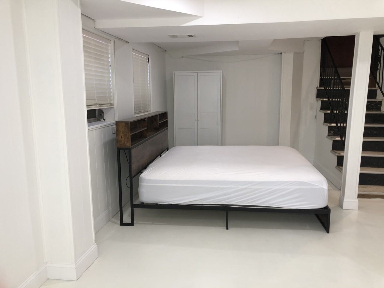 215 W Lake Dr Nw #2 - Photo 5 of 11