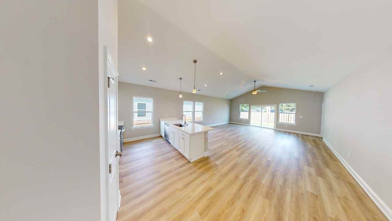 1040 Moen Loop - Photo 7 of 21