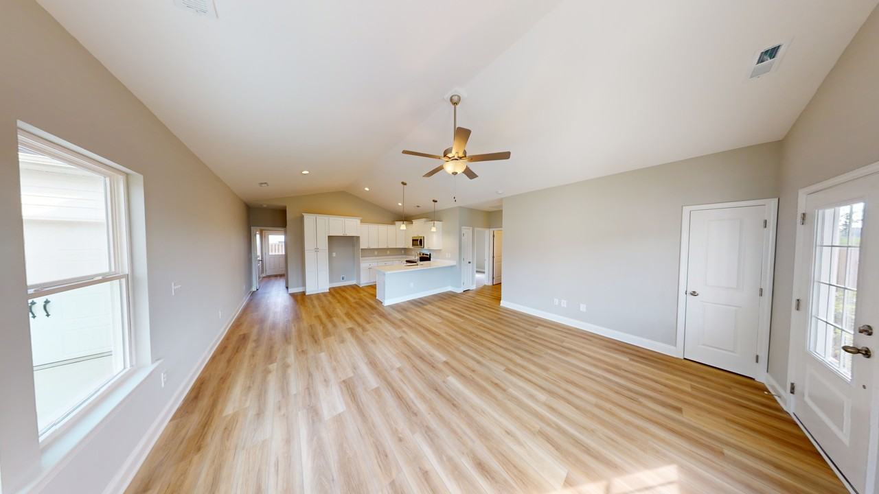 1044 Moen Loop - Photo 4 of 16