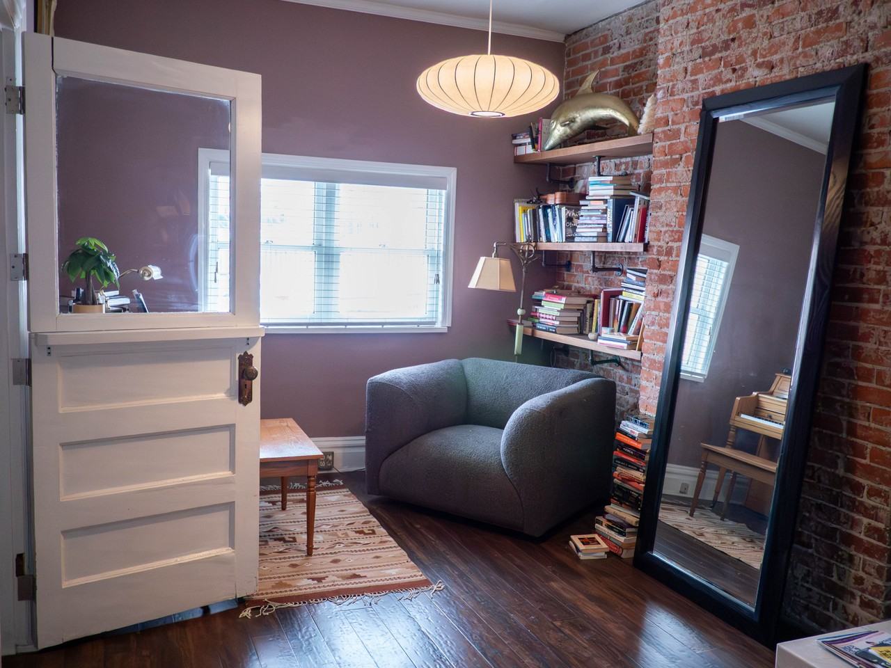 276 46th St - Photo 5 of 26