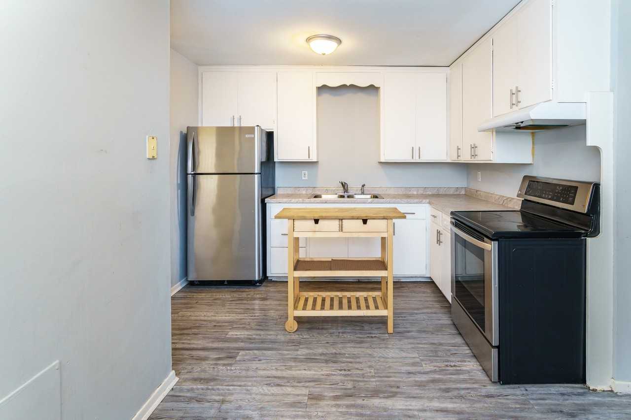 1709 26th Ave N #5 - Photo 5 of 9