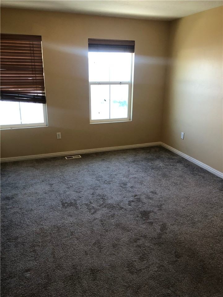 174 W Finlay Dr - Photo 4 of 10