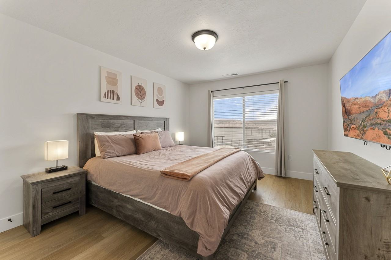 1327 E Vista Roja Pl - Photo 5 of 40