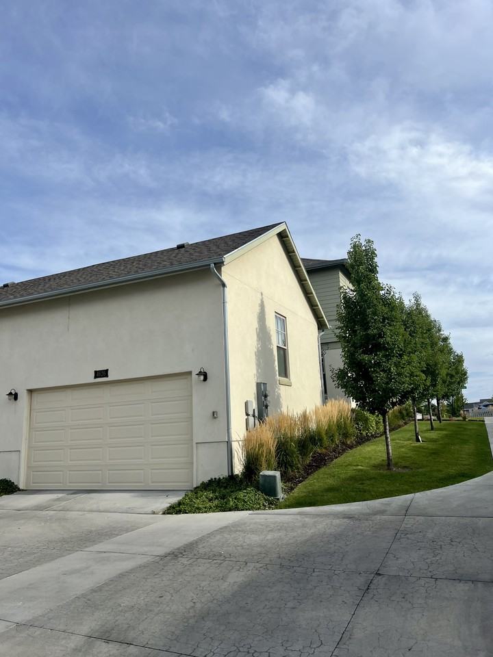 4626 W Serendipity Way - Photo 5 of 30