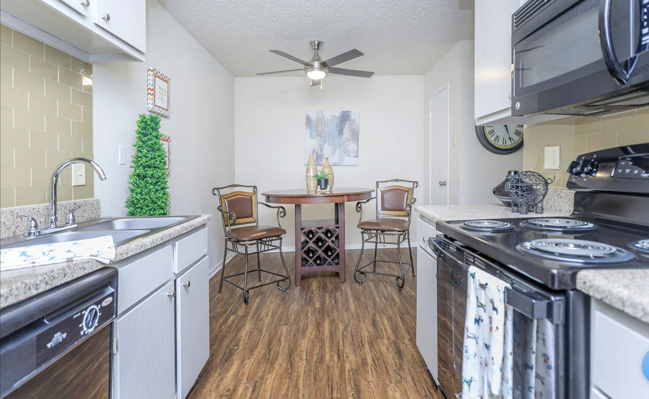 Overview Dr & Treepoint Dr #604 - Photo 4 of 21