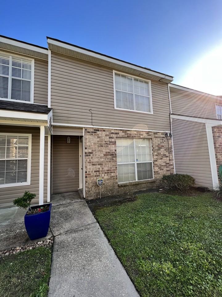 6212 Stumberg Ln #507 - Photo 3 of 28