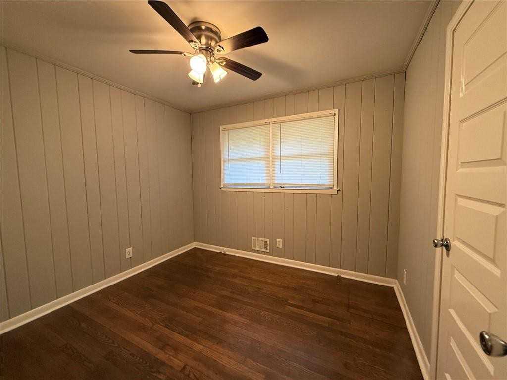 1576 Carolyn Dr - Photo 7 of 27