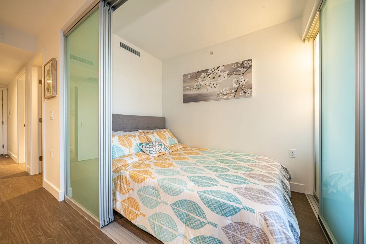 6328 Number 3 Road - Photo 4 of 9