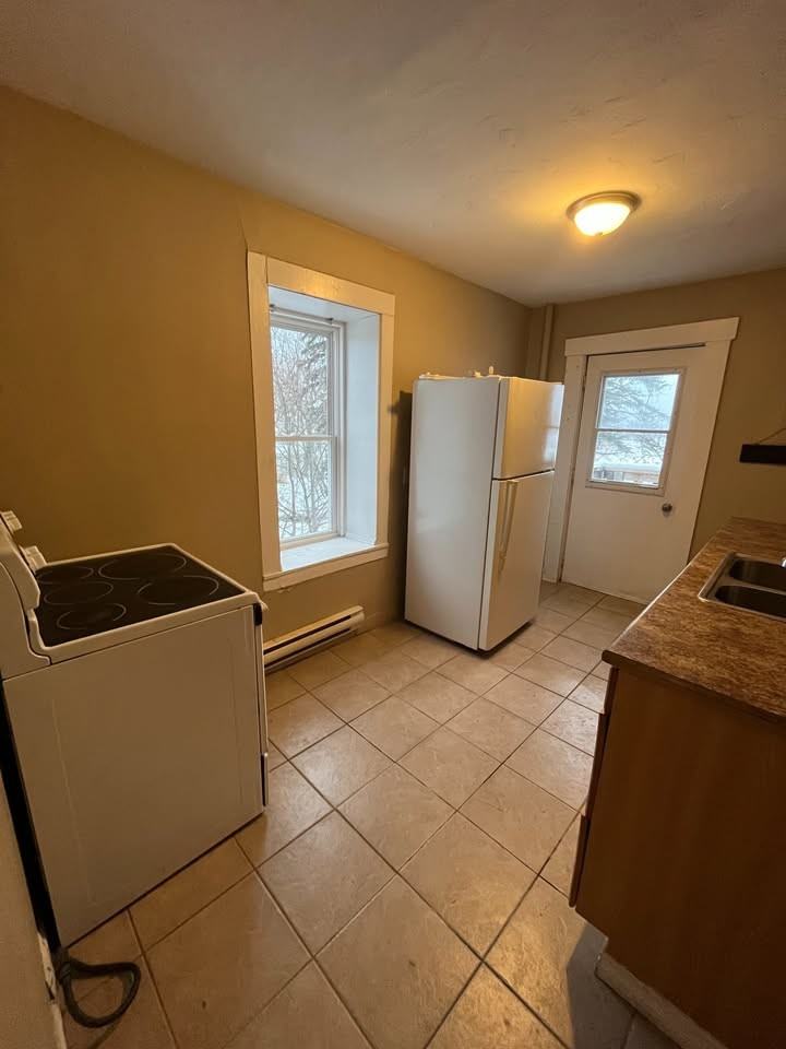 186 Dominion St #B - Photo 4 of 11