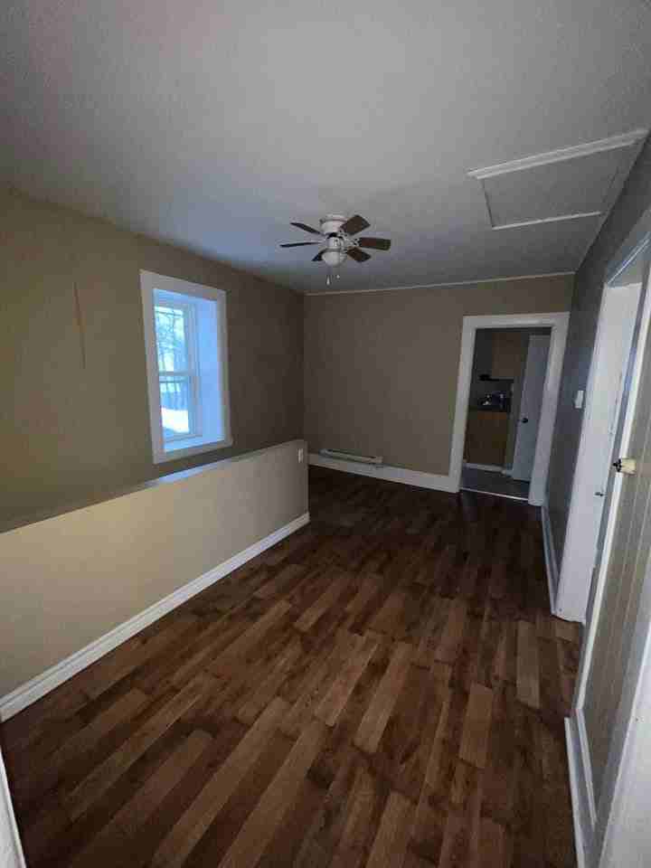 186 Dominion St #B - Photo 7 of 11