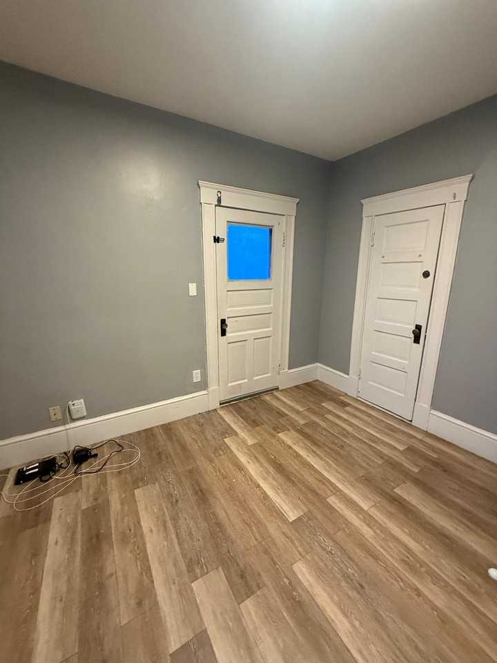 18 Oak Hill Ave #3F - Photo 5 of 9