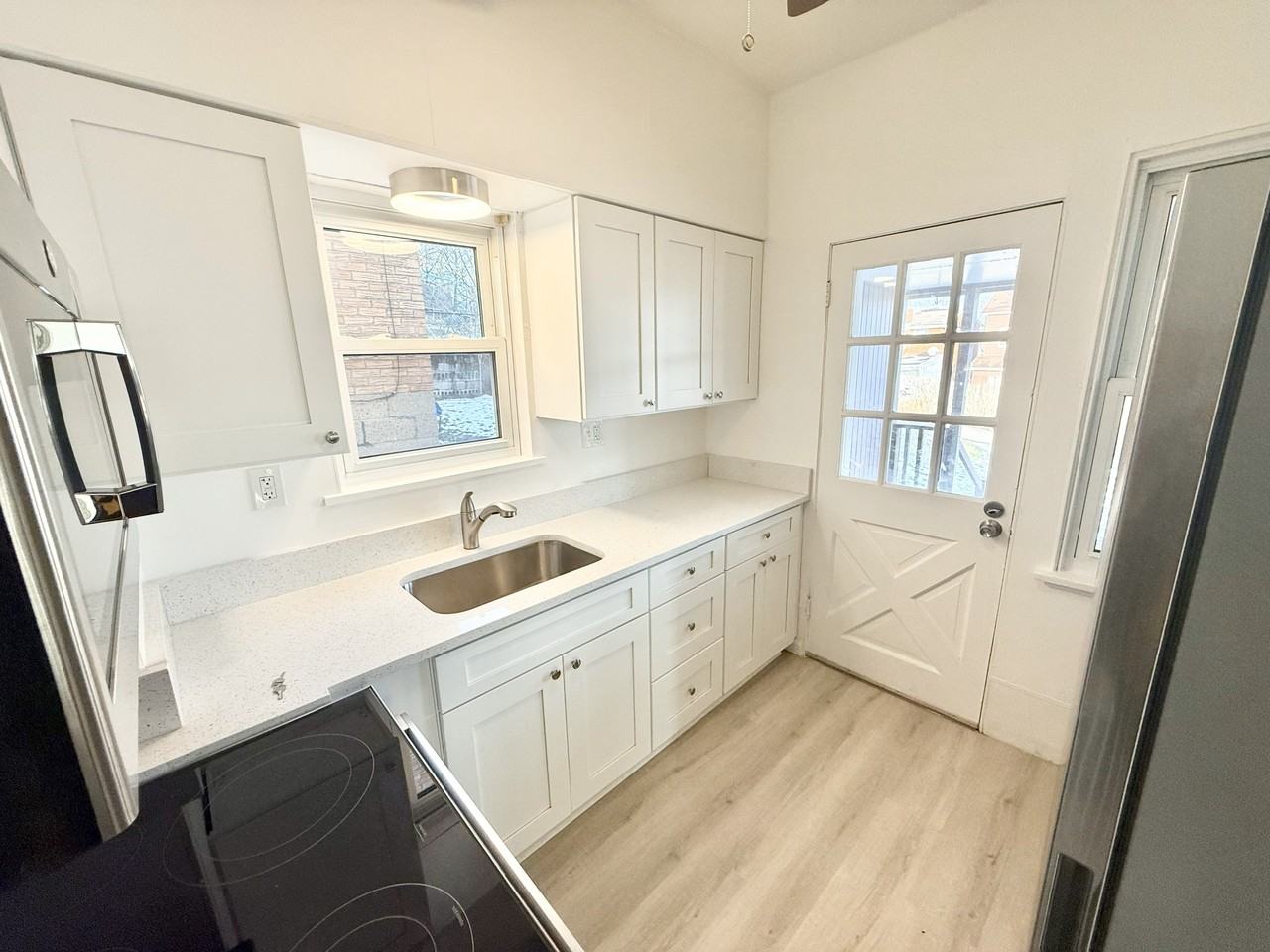 2413 Milburn St #1 - Photo 5 of 13
