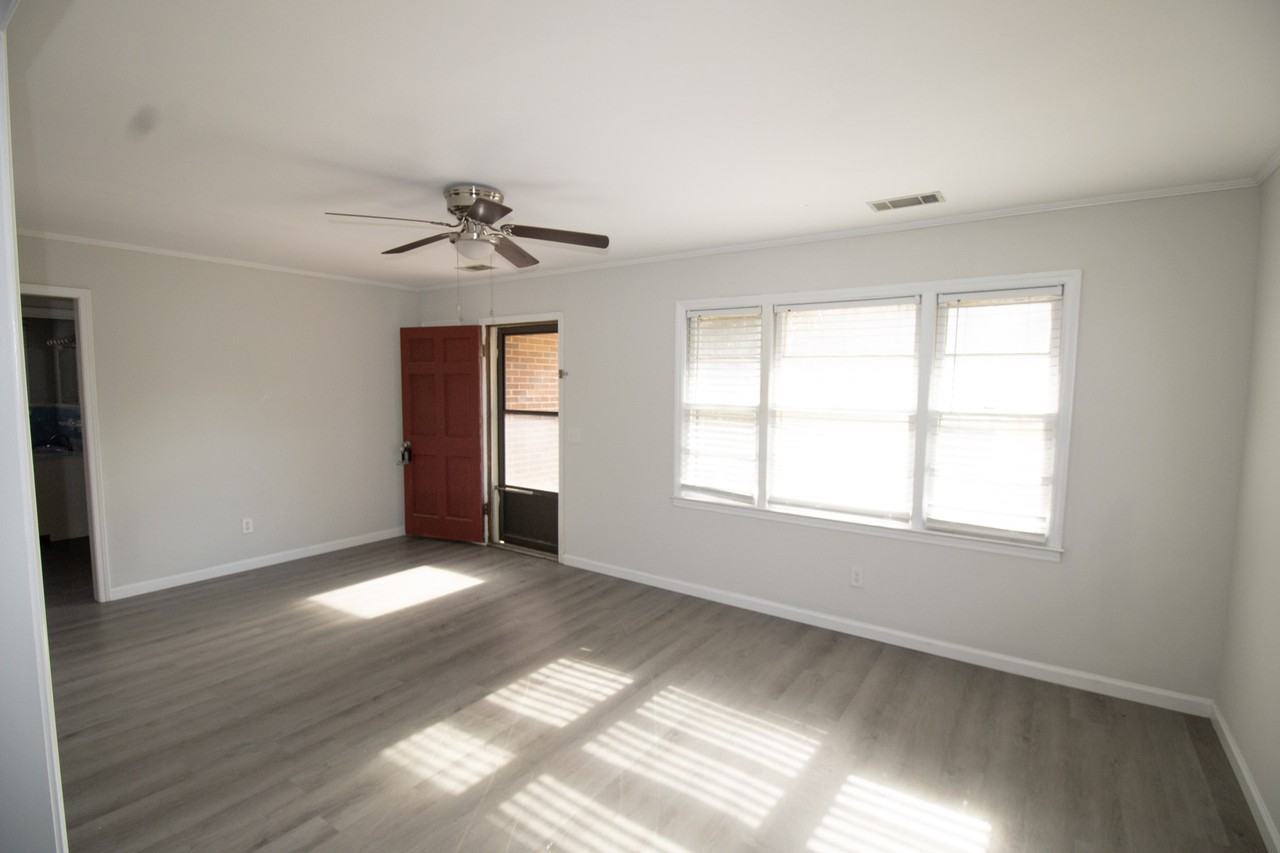 517 E Main St #1 - Photo 2 of 9