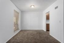 510 W 89th St #510B - Photo 7 of 13