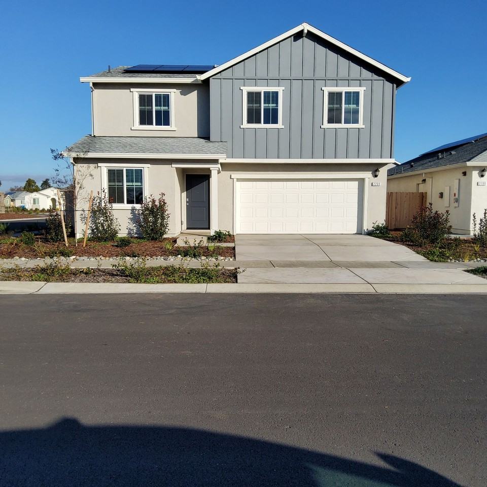 2209 George Dr #1 - Photo 2 of 50