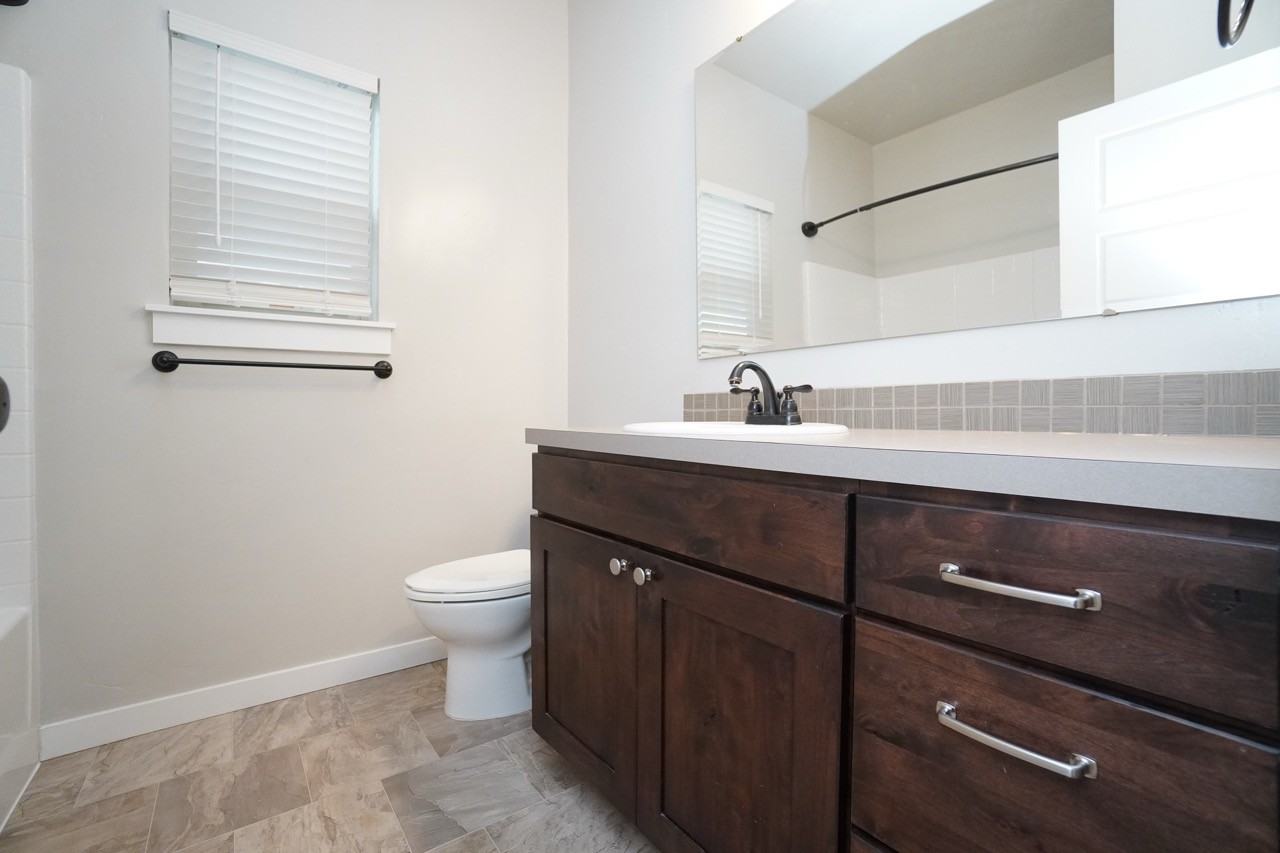 1187 W Davenport St #1 - Photo 7 of 31