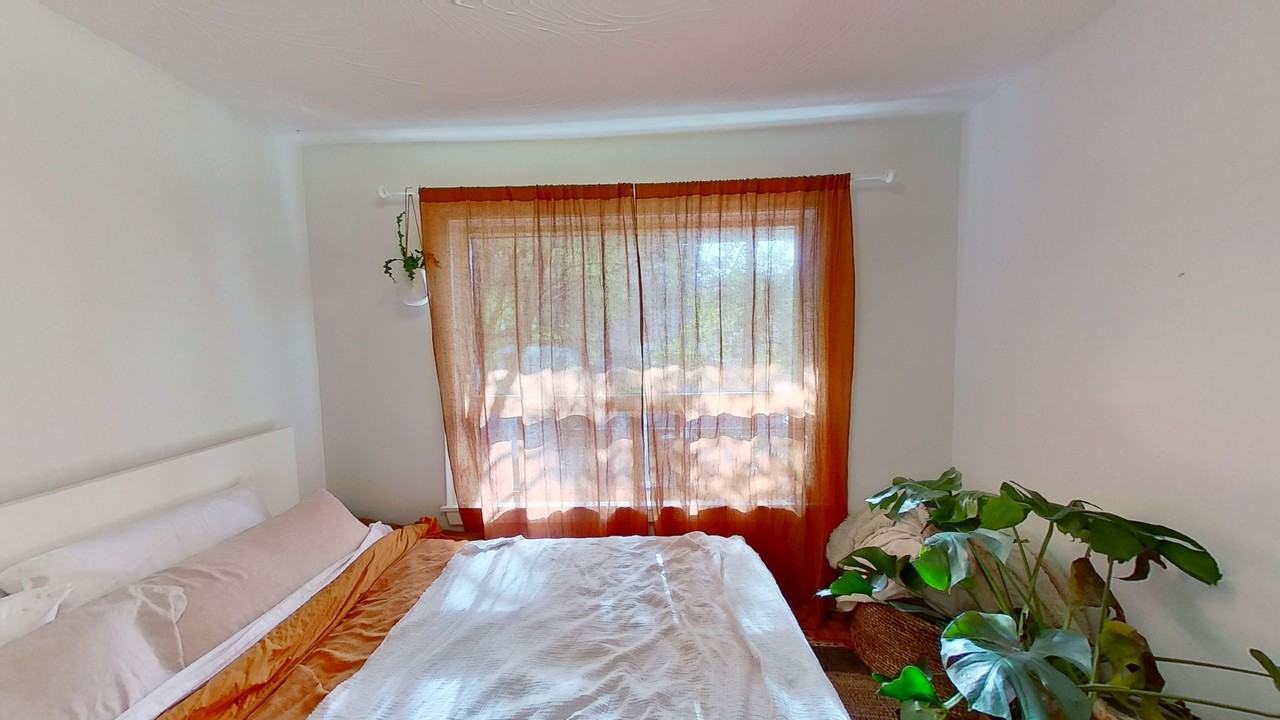 QUEEN ST W & BATHURST ST - Photo 4 of 18