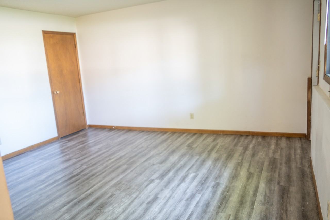 4406 Castlewood Pl #1 - Photo 4 of 8