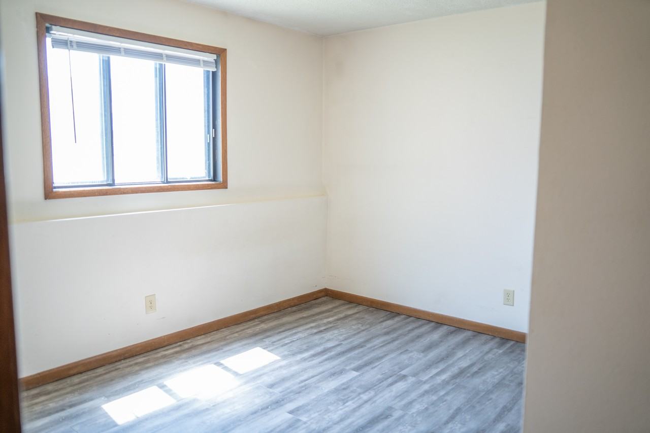 4406 Castlewood Pl #1 - Photo 5 of 8