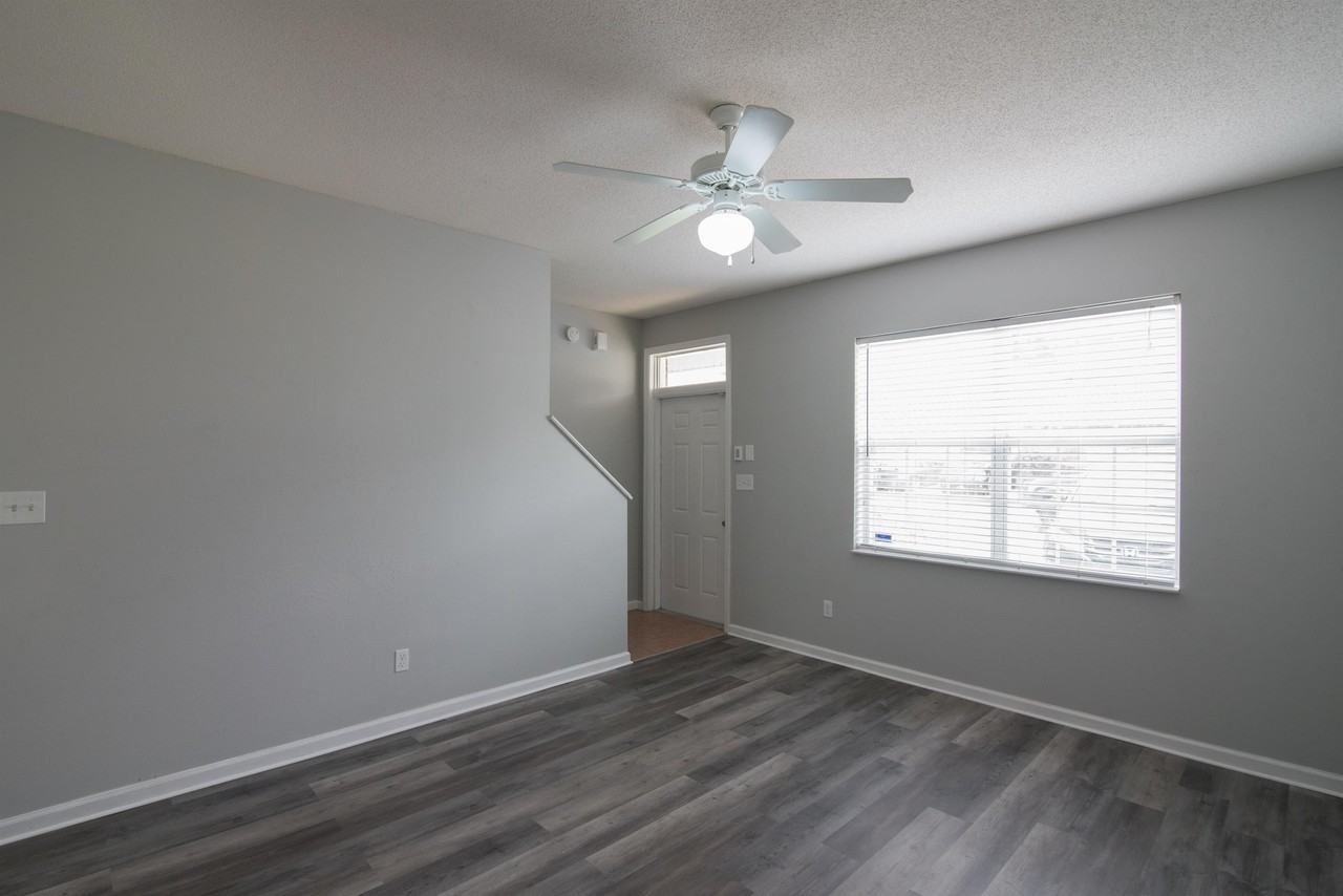 1465 Nena Hills Ct #1 - Photo 5 of 26