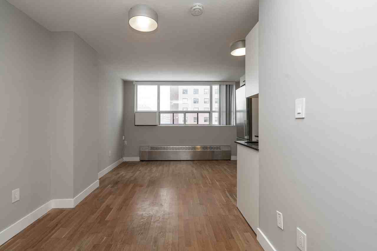 730 St. Clarens - Photo 6 of 50