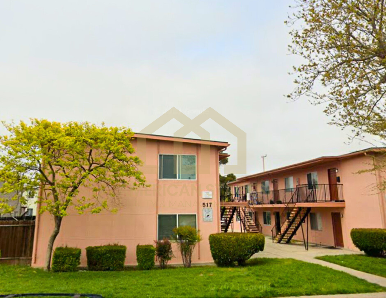 521 N S St #B - Photo 2 of 10