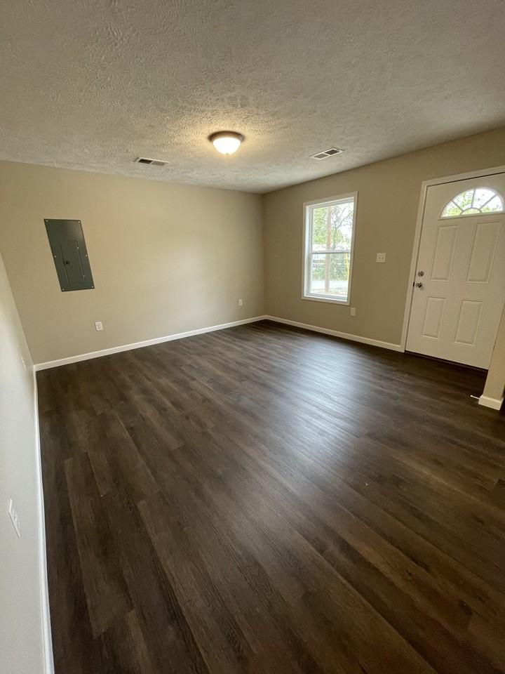 1340 Cumberland St #1 - Photo 2 of 9