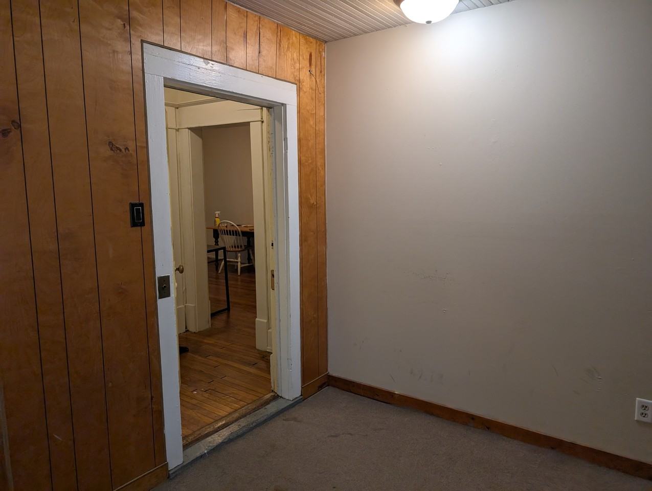 812 W Main St #1 - Photo 5 of 12