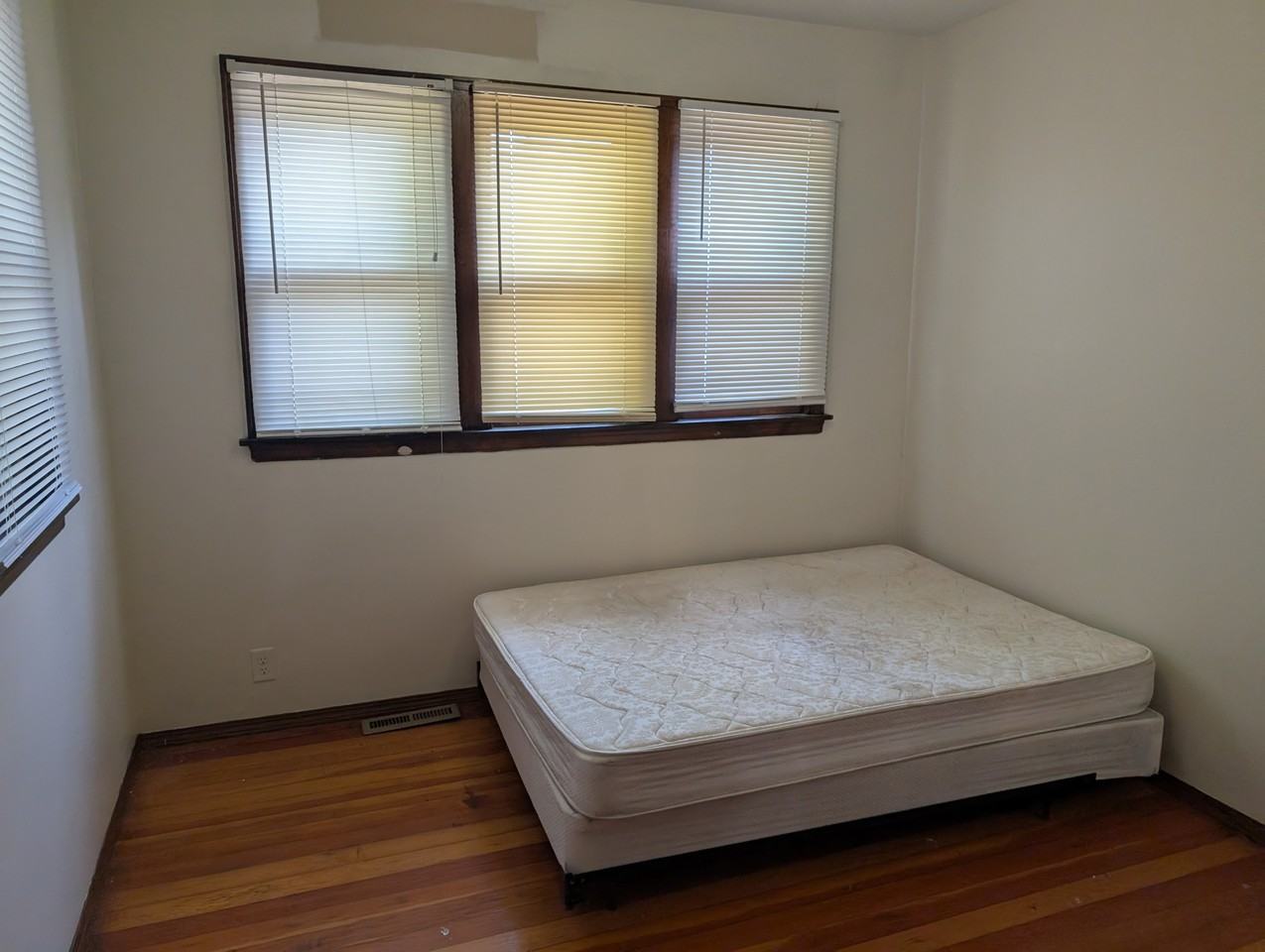 812 W Main St #1 - Photo 7 of 12